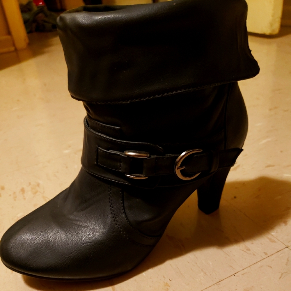 Ankle high heel boots